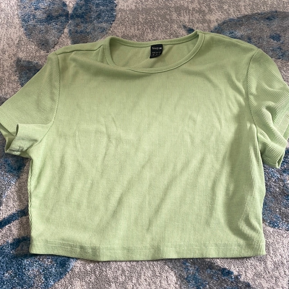 crop top